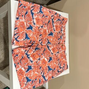 Vineyard Vines Men’s Floral Shorts Size 36